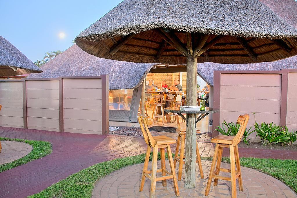 Gecko Inn Richards Bay Exterior photo