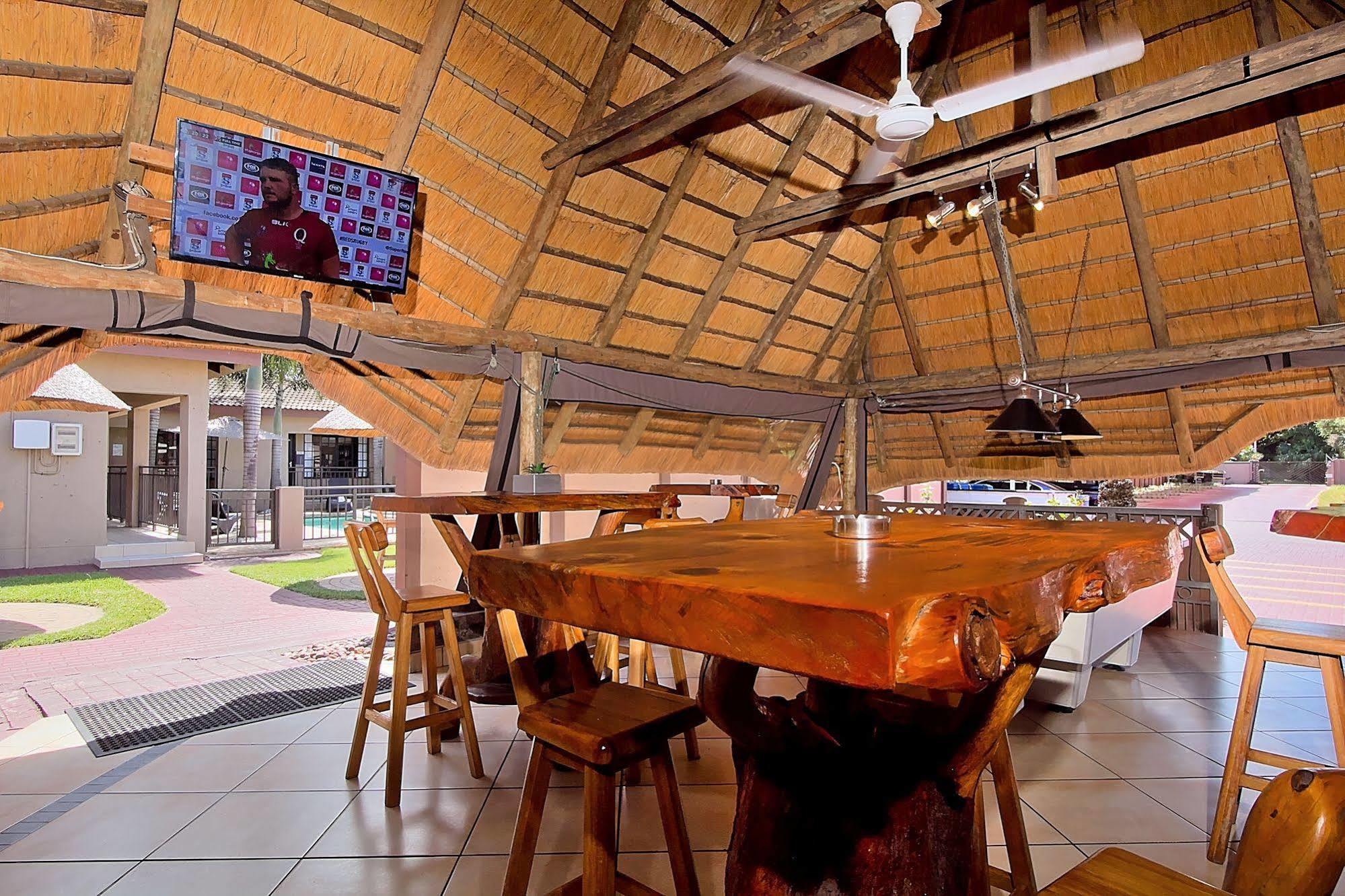 Gecko Inn Richards Bay Exterior photo